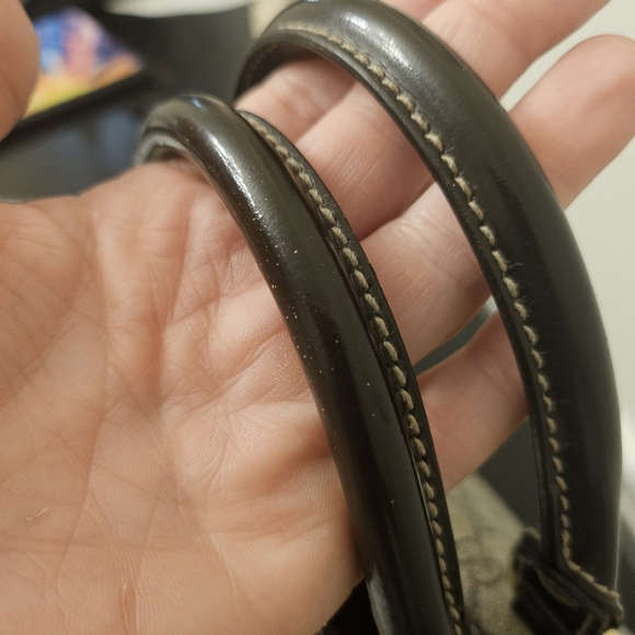 👜 Gucci GG Supreme Boston Satchel - Picture 10 of 15